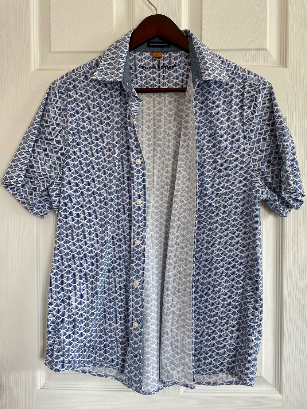Tailor Vintage Blue White Button Up Shirt Short Sleeve Geometric Patterned Camp